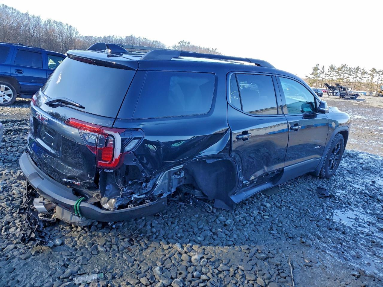 GMC Acadia At4 Image 9