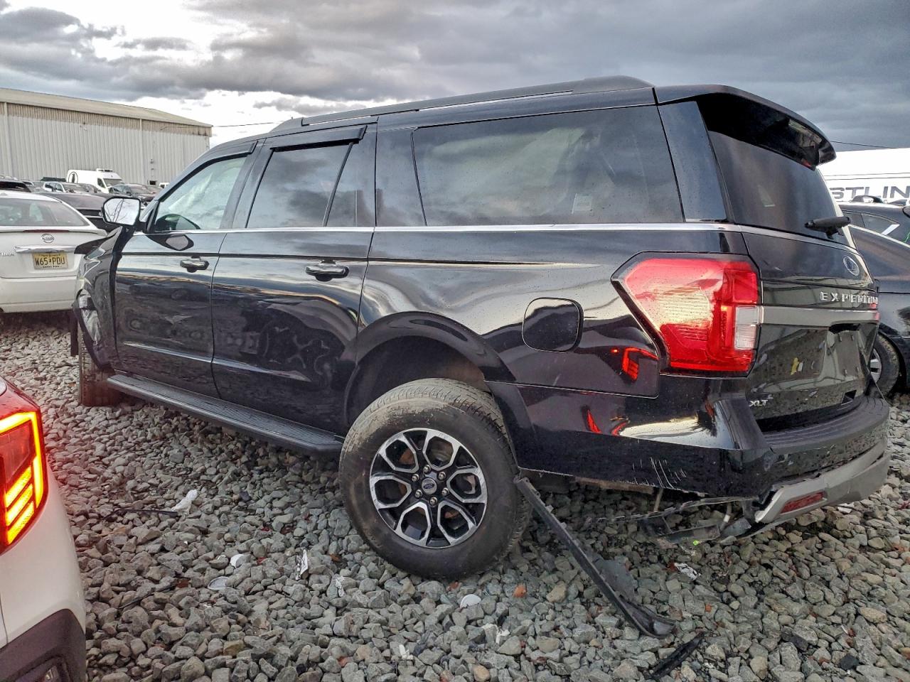 Ford Expedition Max Xlt Image 4