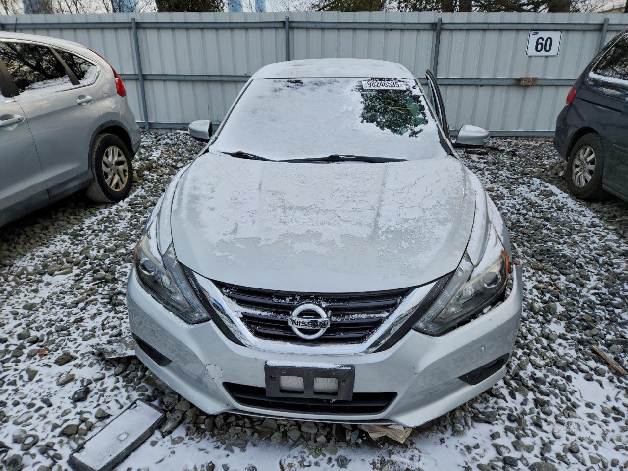 Nissan Altima 3.5sl Image 8