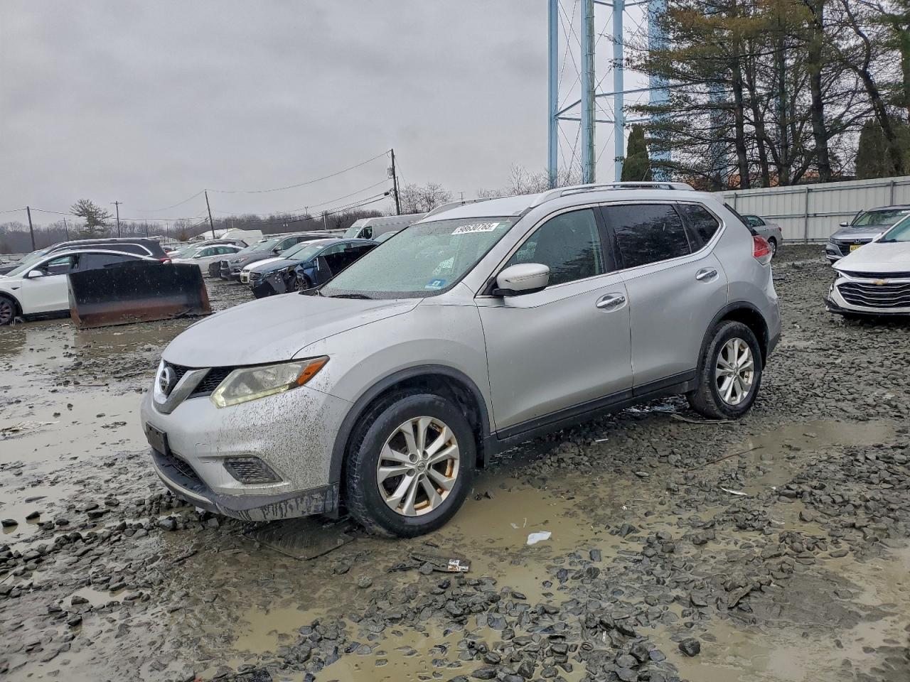 Nissan Rogue S Image 1