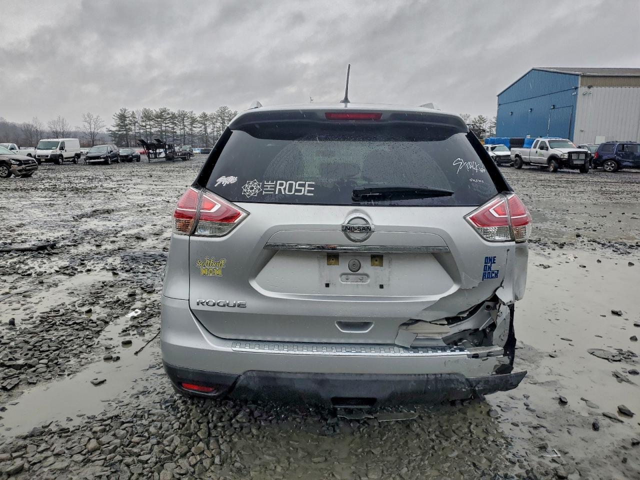 Nissan Rogue S Image 10