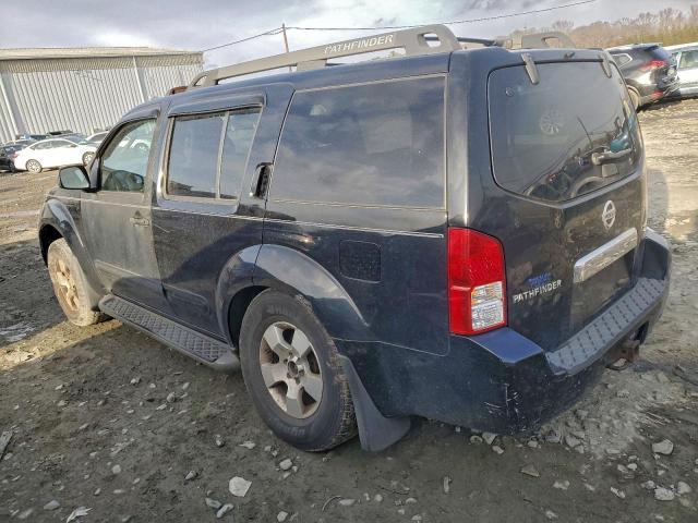 Nissan Pathfinder Le Image 2