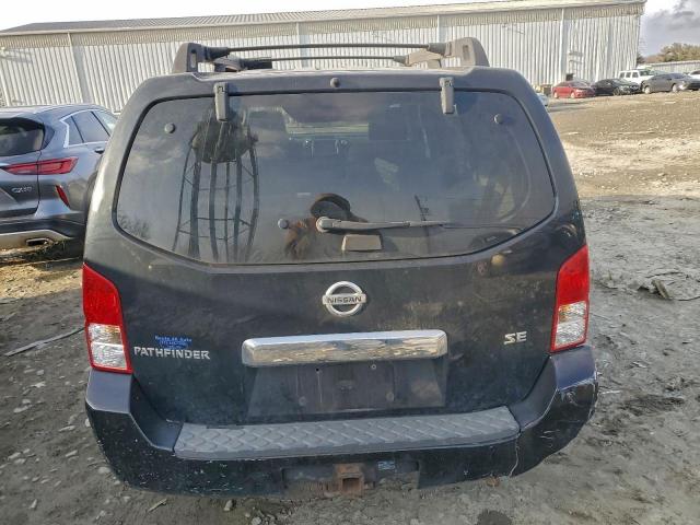 Nissan Pathfinder Le Image 4