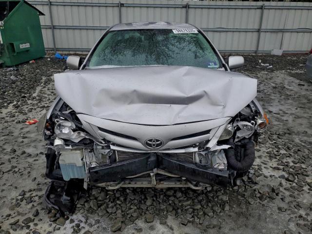 Toyota Corolla Base Image 8