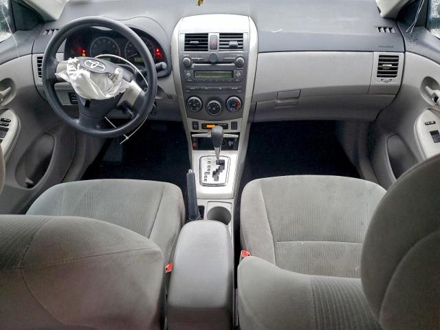 Toyota Corolla Base Image 10