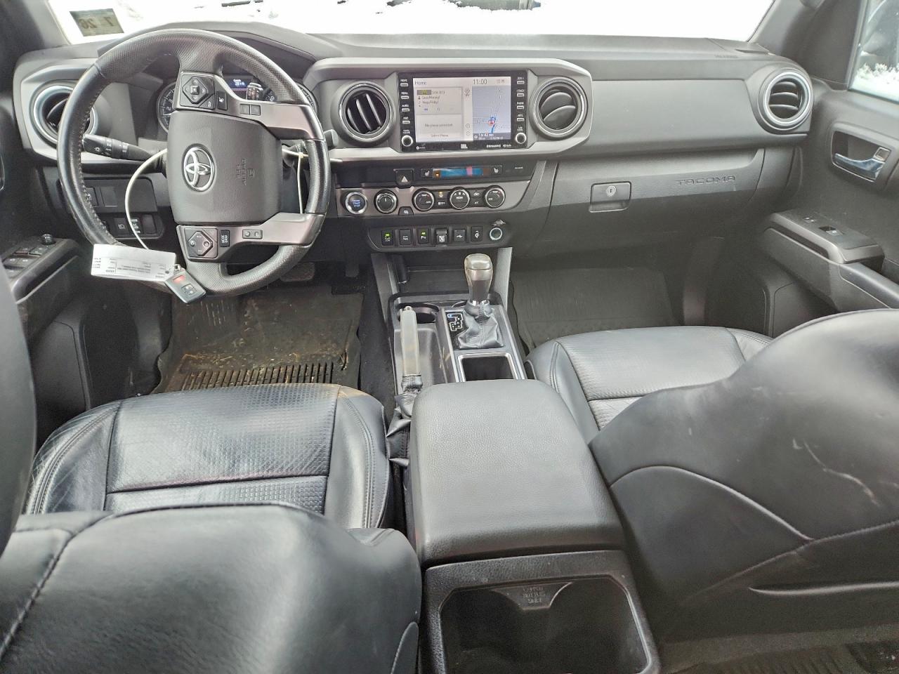 Toyota Tacoma Double Cab Image 8