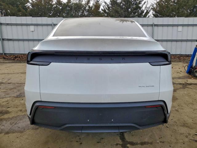 Tesla Model Y Image 8