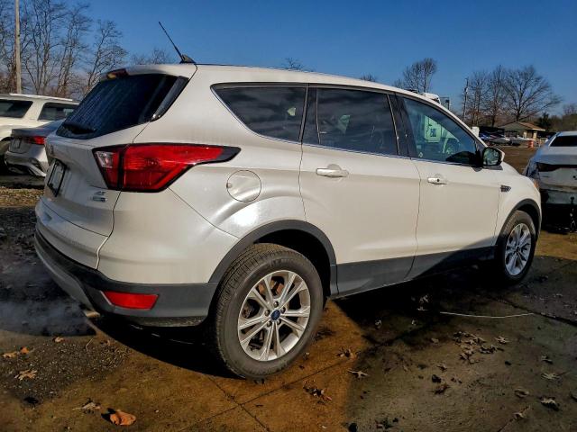 Ford Escape Se Image 2
