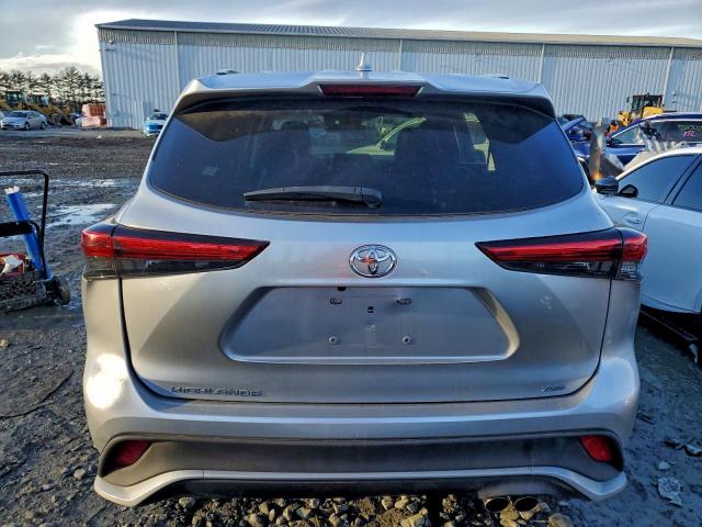 Toyota Highlander Xse Image 6