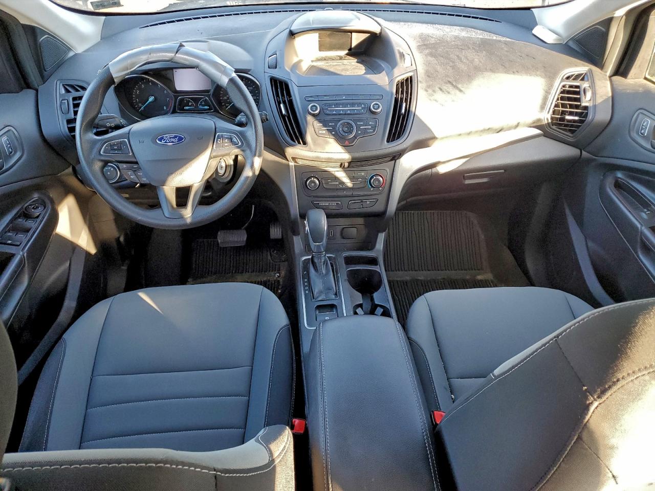 Ford Escape S Image 3