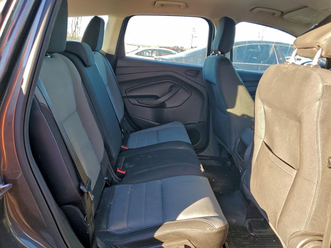 Ford Escape S Image 9