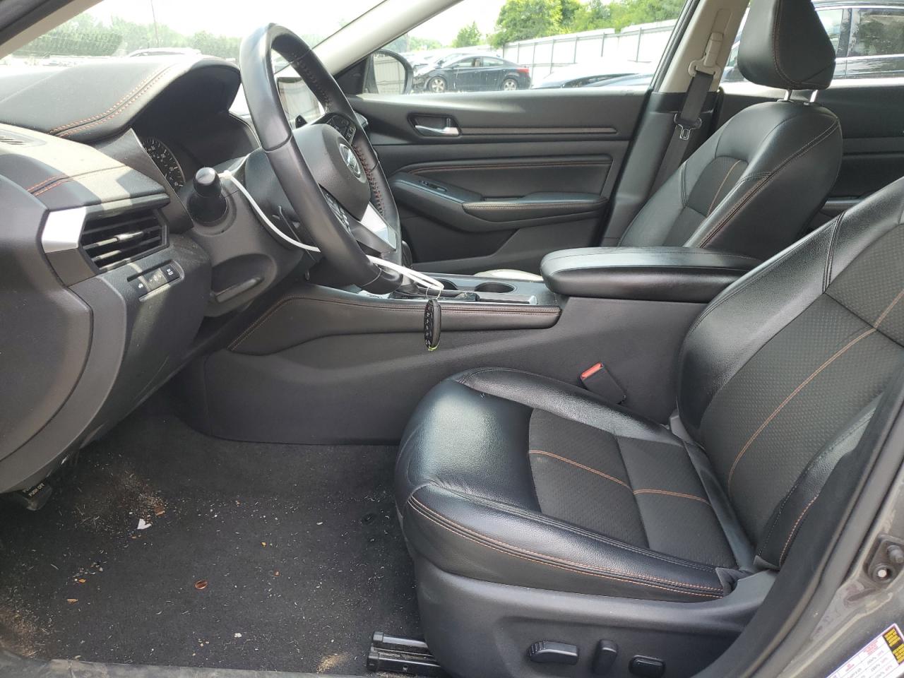 Nissan Altima Sr Image 8