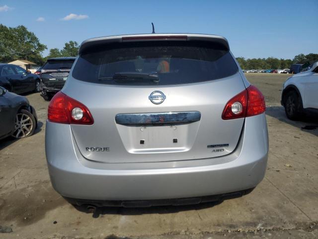 Nissan Rogue S Image 2