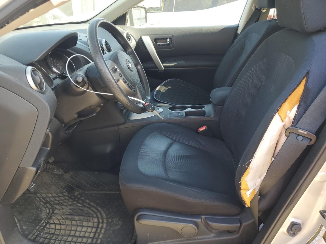 Nissan Rogue S Image 6