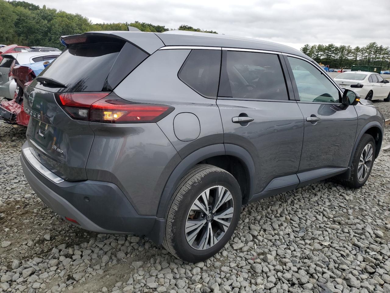 Nissan Rogue Sv Image 3