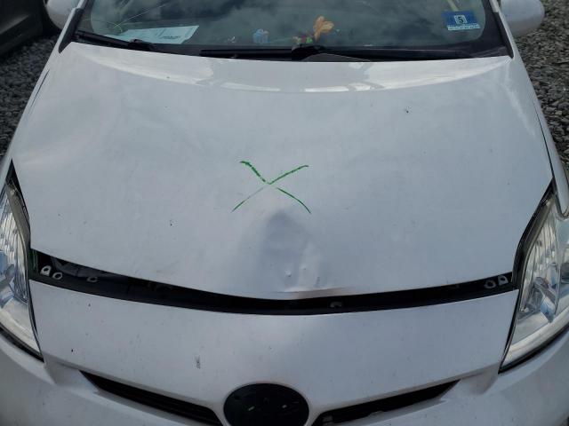 Toyota Prius Image 12