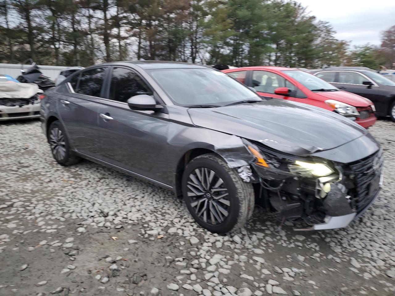 Nissan Altima Sv Image 2