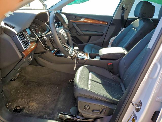 Audi Q5 Premium 40 Image 8