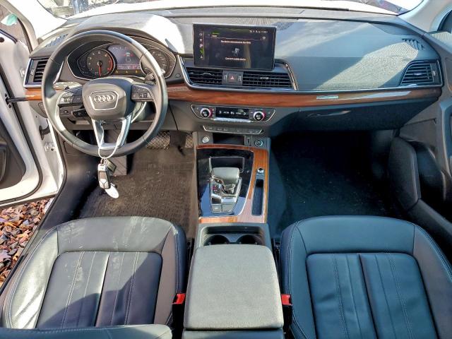 Audi Q5 Premium 40 Image 9