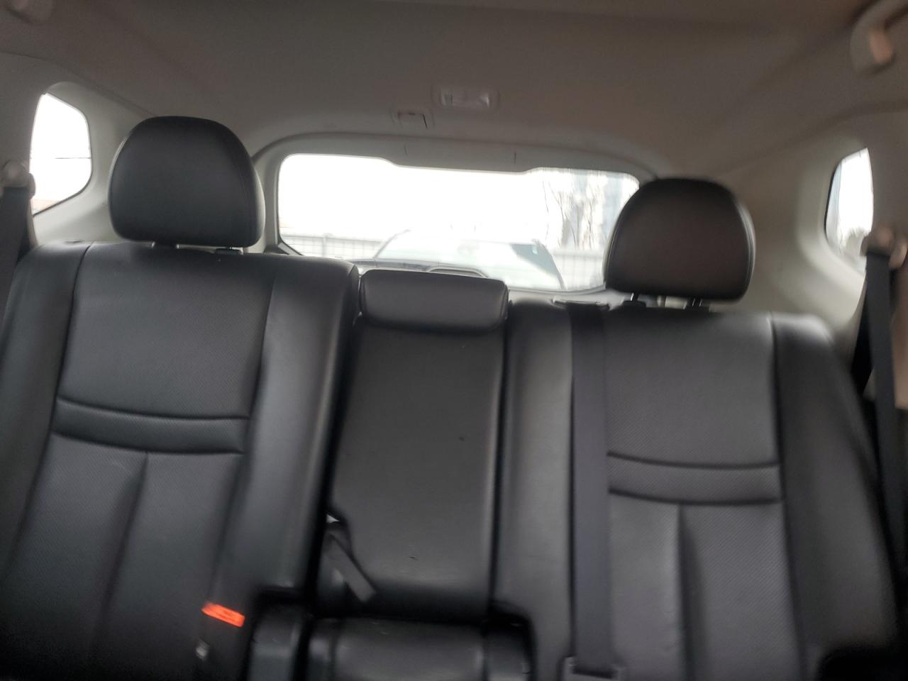 Nissan Rogue S Image 9