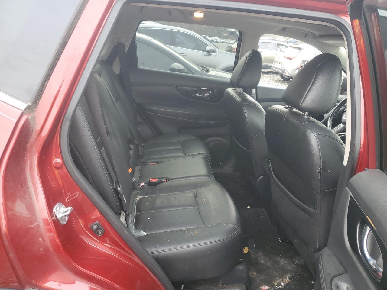 Nissan Rogue S Image 13