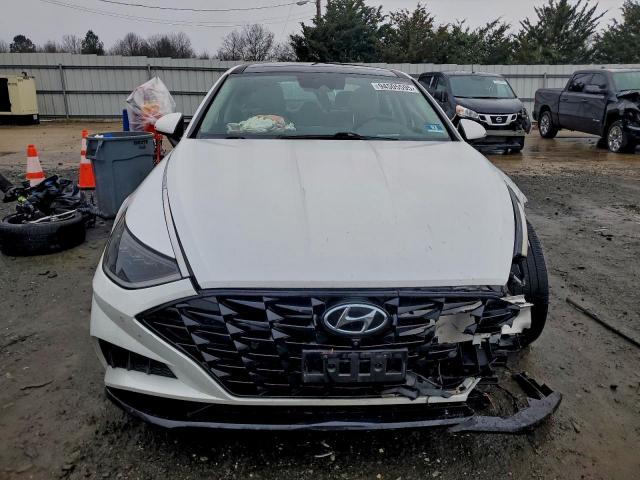 Hyundai SONATA Limited Image 2