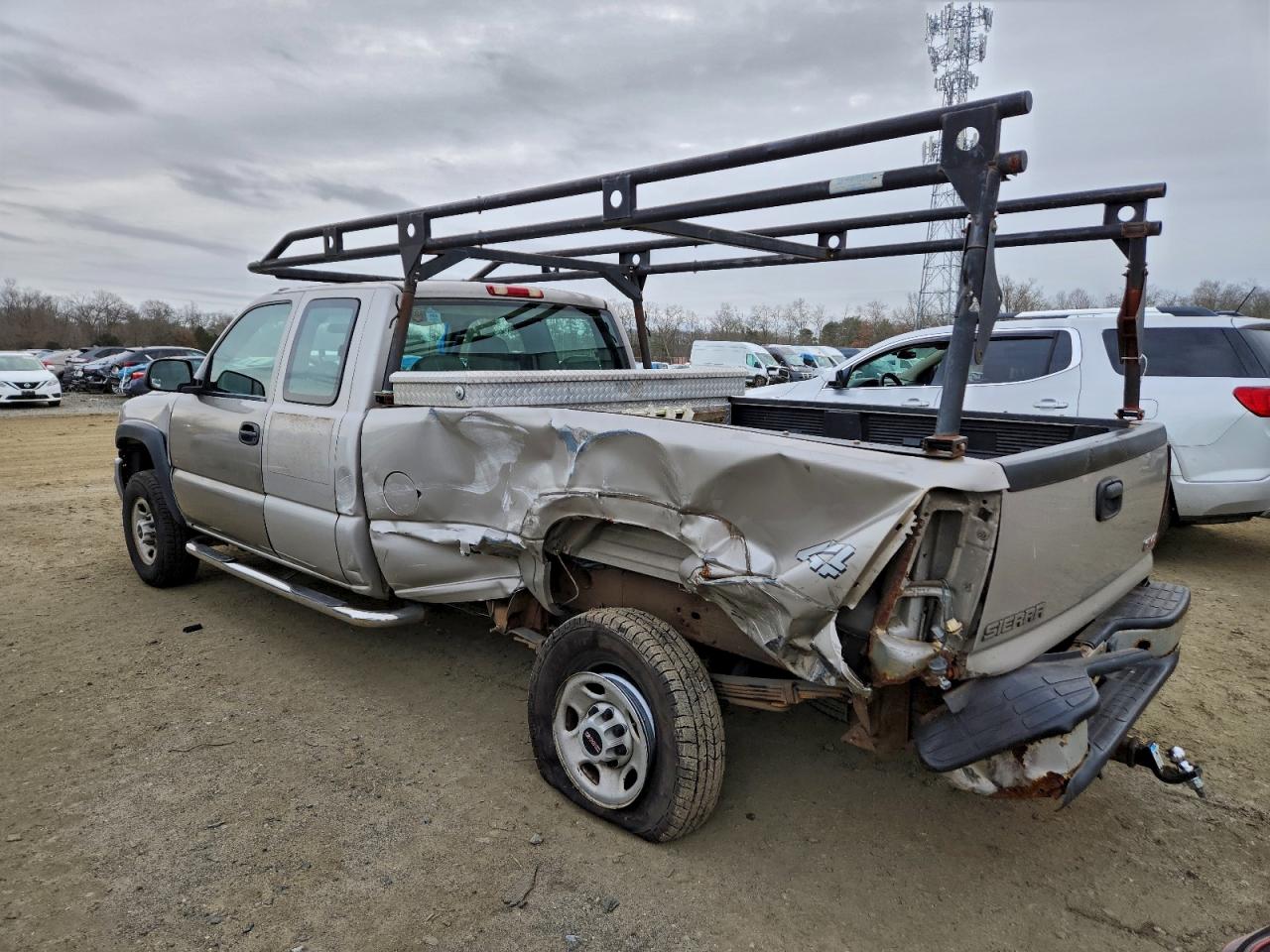 GMC Sierra K2500 Heavy Duty Image 4