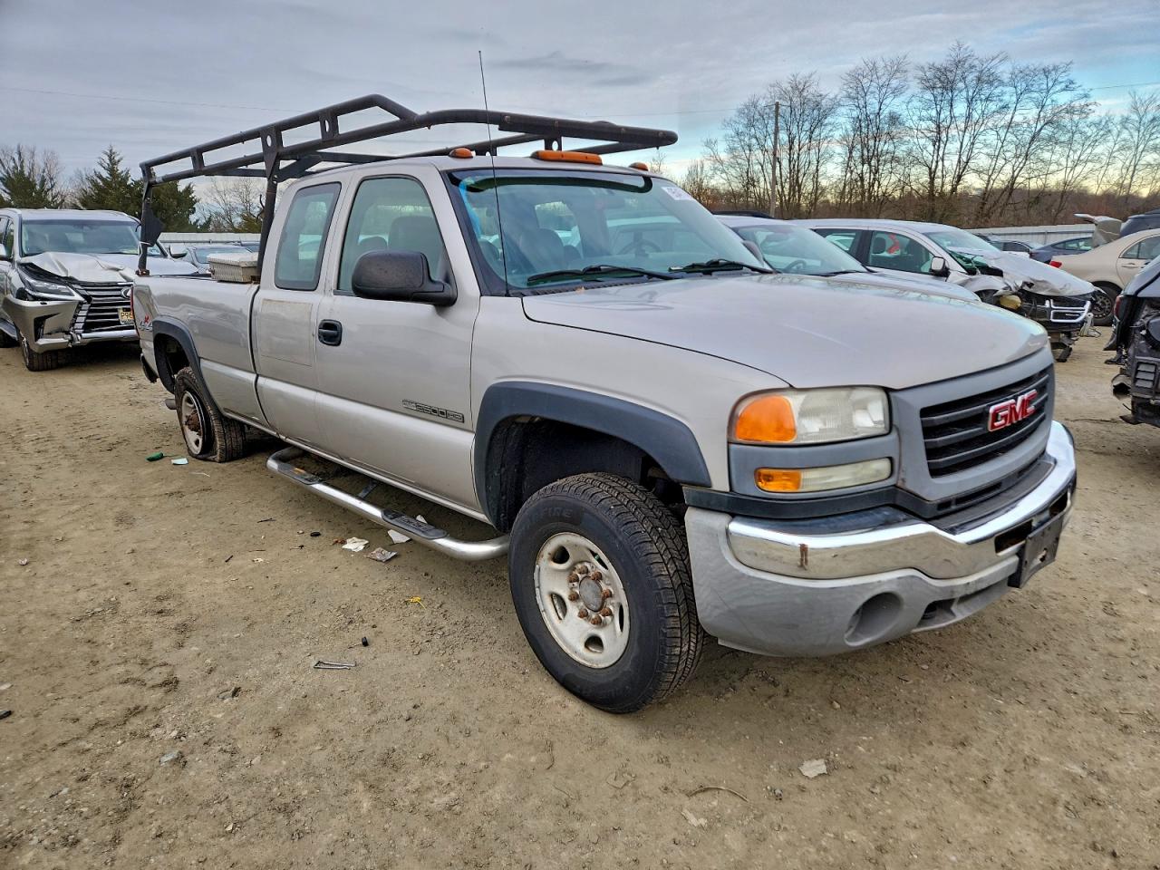 GMC Sierra K2500 Heavy Duty Image 2