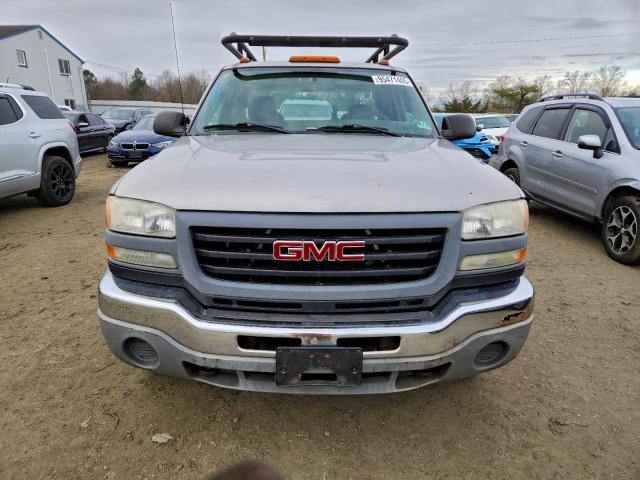 GMC Sierra K2500 Heavy Duty Image 6