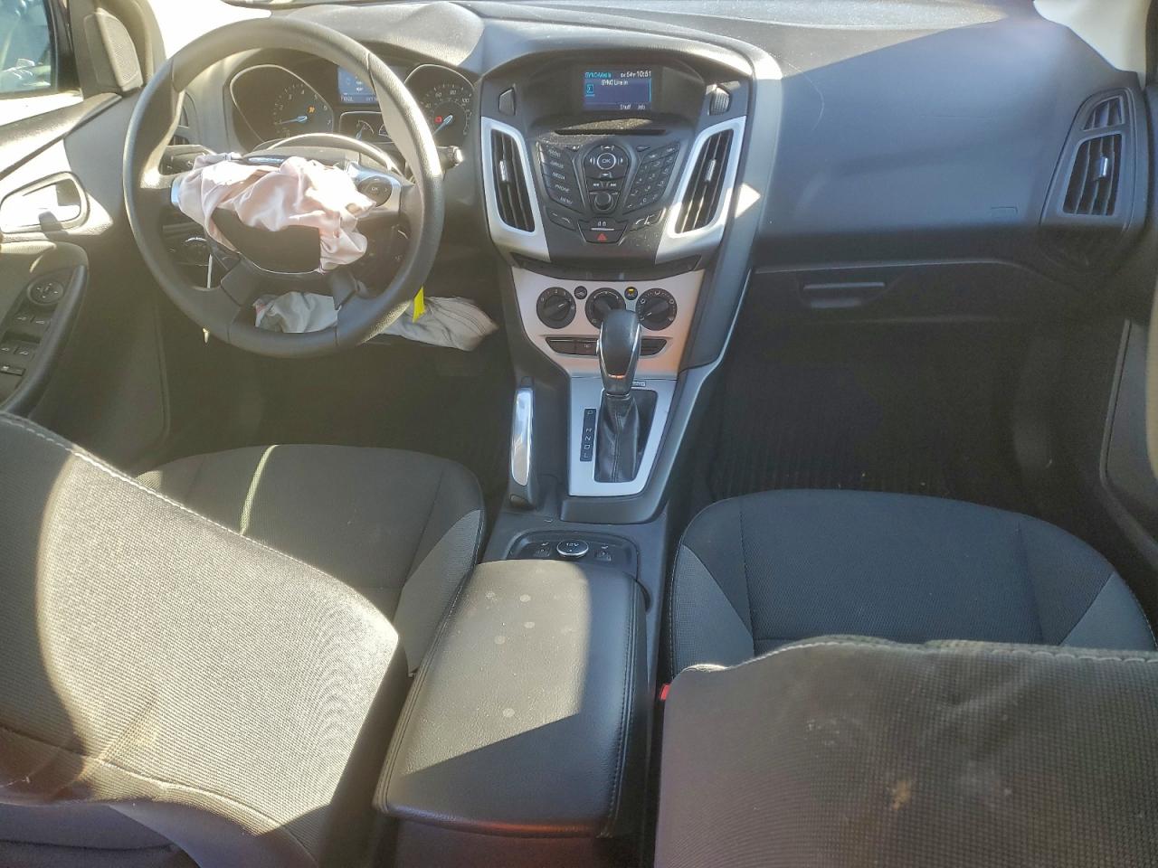 Ford Focus Se Image 6