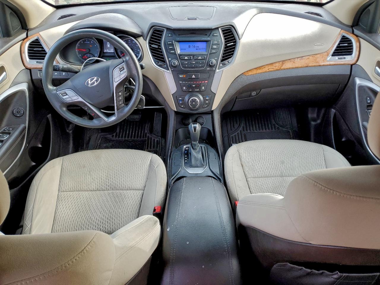 Hyundai SANTA FE Image 7