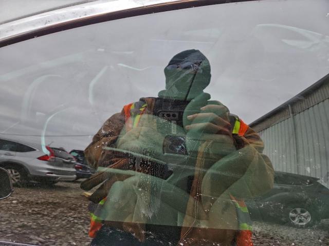 Tesla Model S Image 6