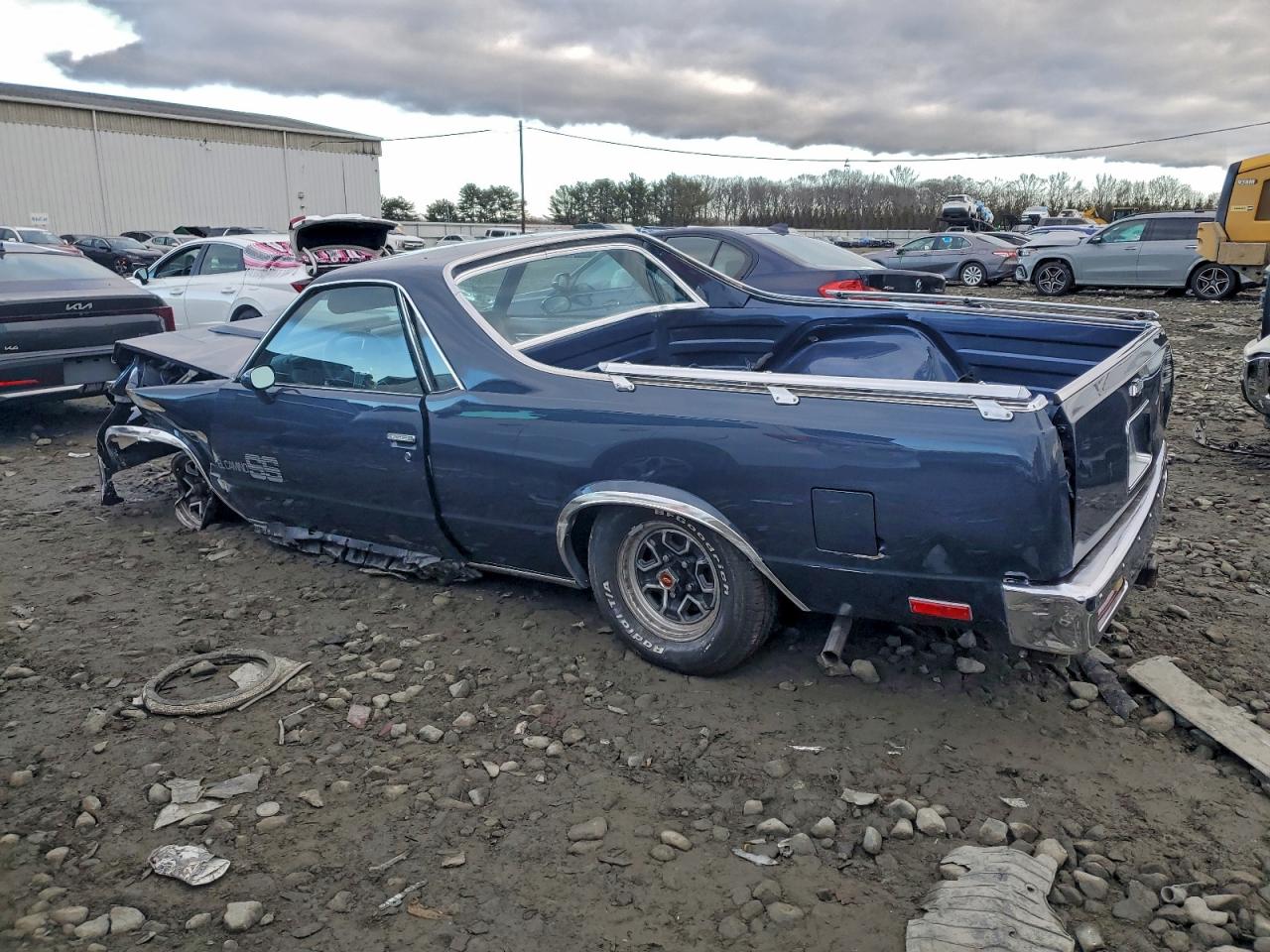 Chevrolet El Camino Image 10