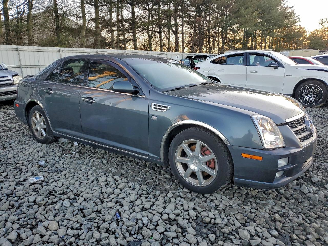 Cadillac STS Image 6