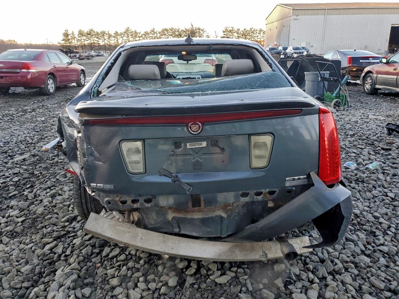 Cadillac STS Image 2