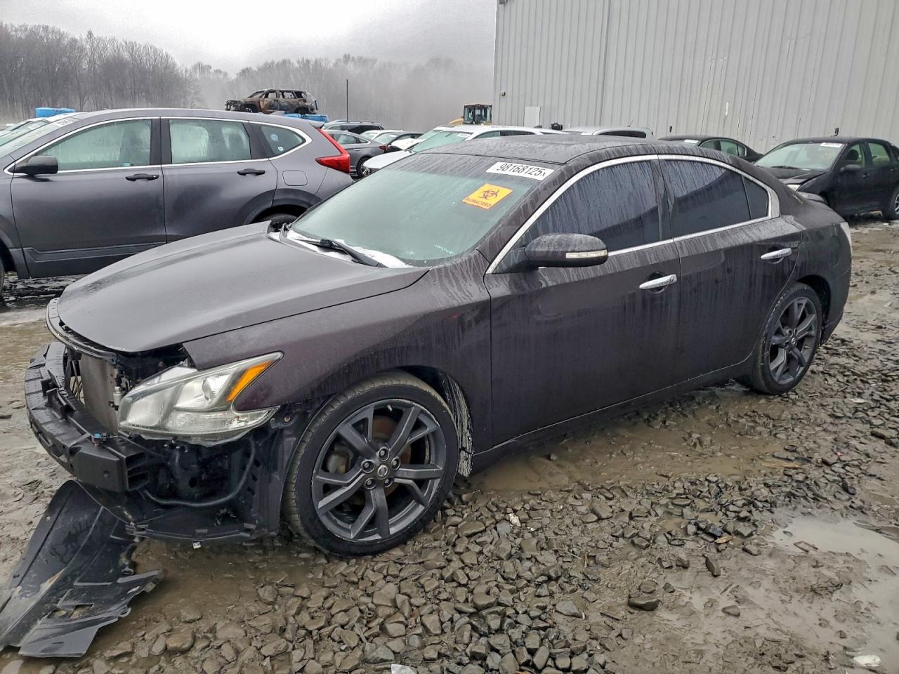 Nissan Maxima S Image 1