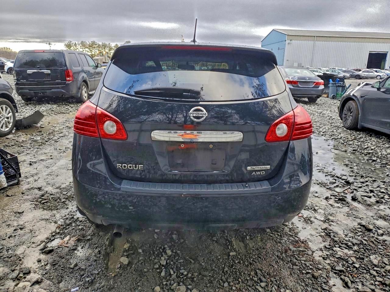 Nissan Rogue S Image 9