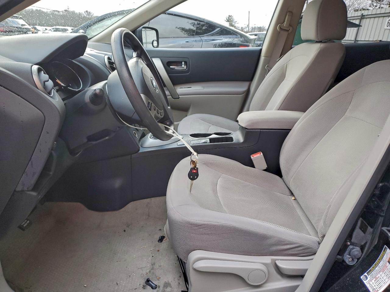 Nissan Rogue S Image 10