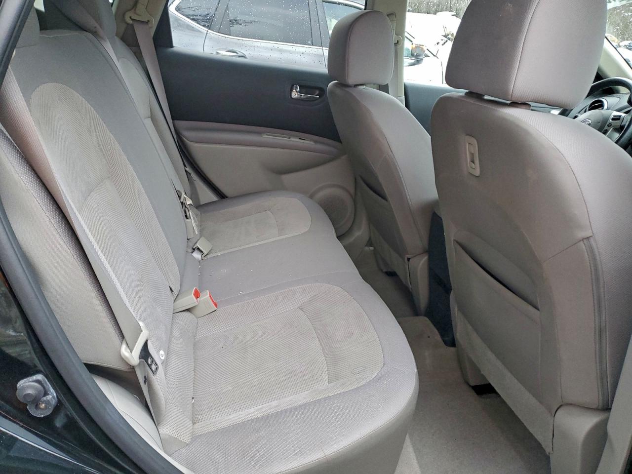 Nissan Rogue S Image 11