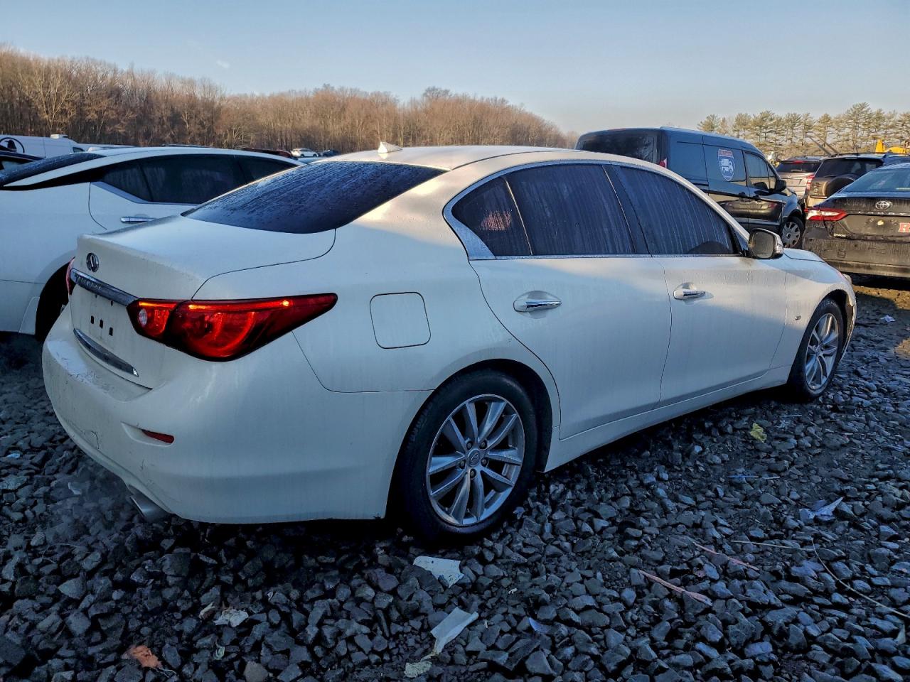 INFINITI Q50 Base Image 12