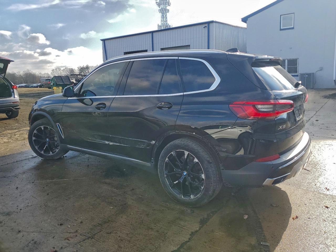 BMW X Series Sdrive 40i Image 2