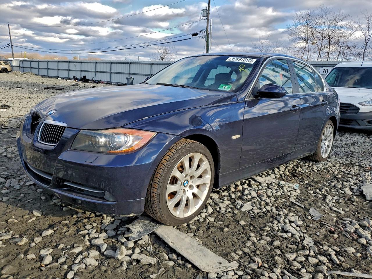 BMW 3 Series Xi Image 1