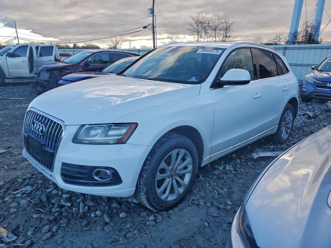 Audi Q5 Premium Image 1
