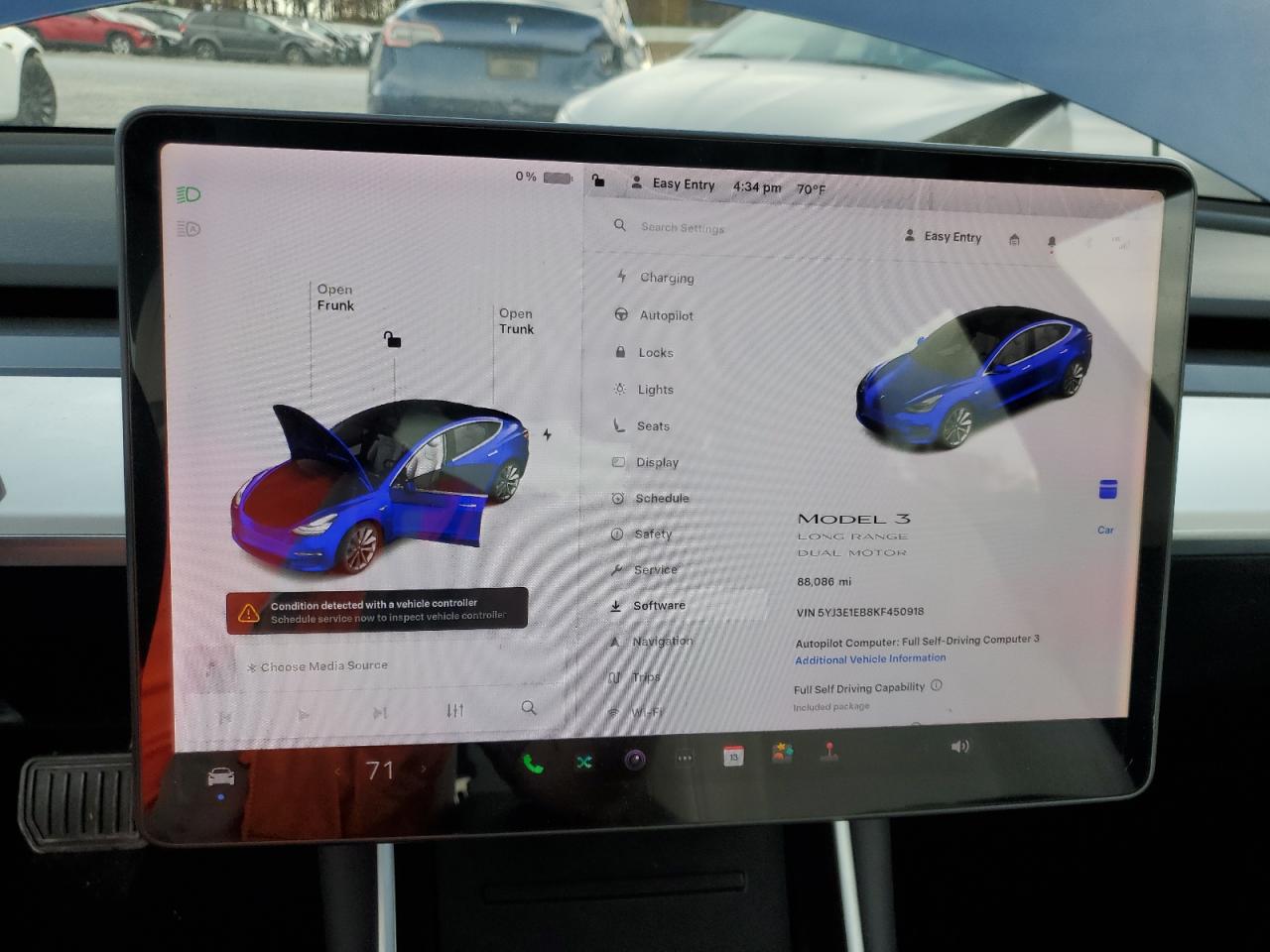 Tesla Model 3 Image 8