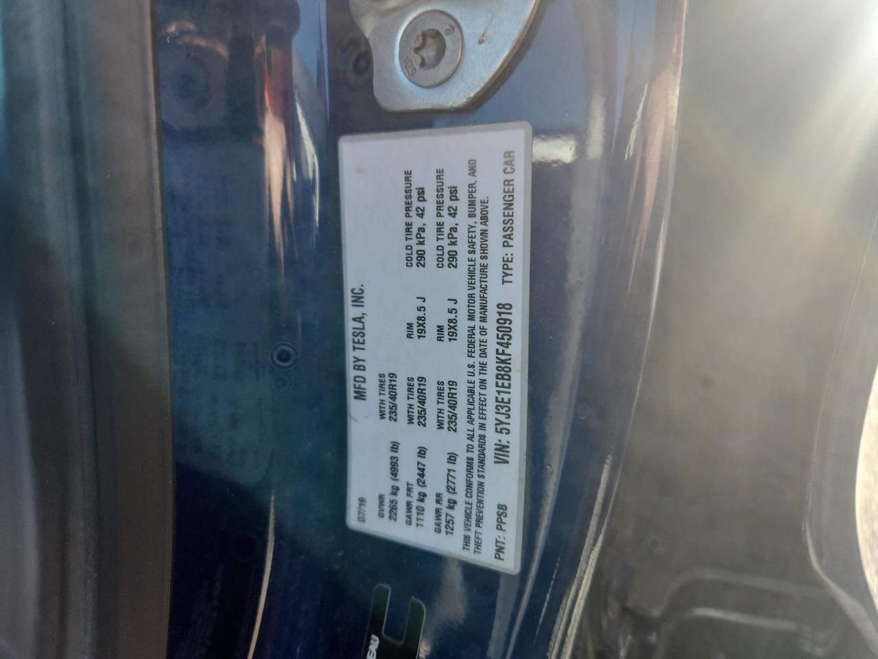 Tesla Model 3 Image 12