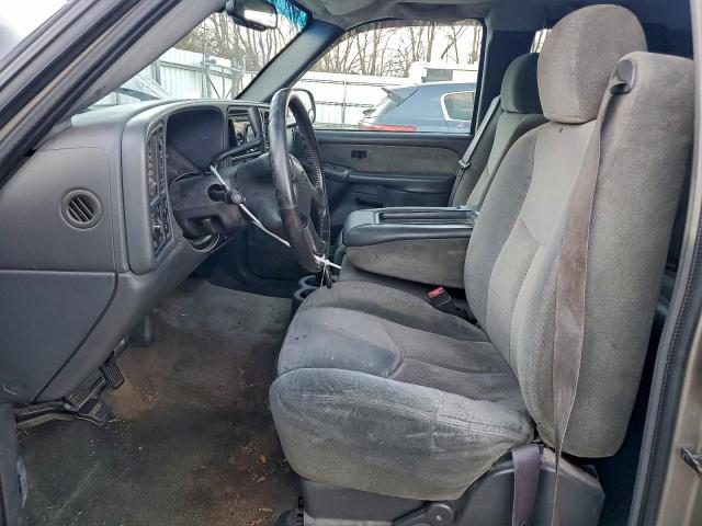 Chevrolet Silverado K1500 Image 7