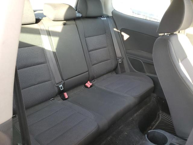 Volkswagen Golf Image 10