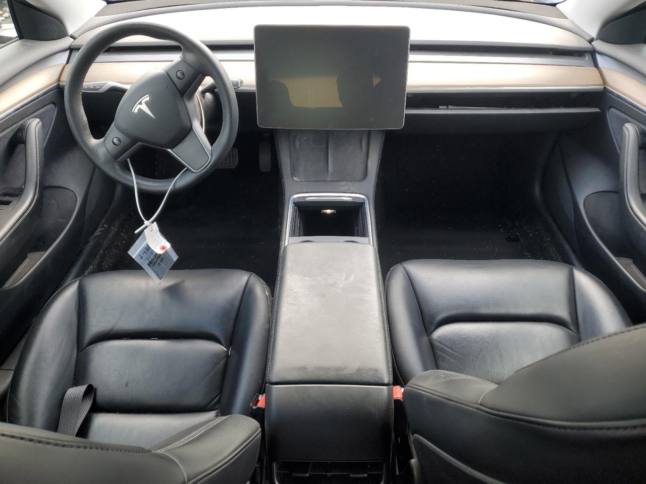 Tesla Model 3 Image 11