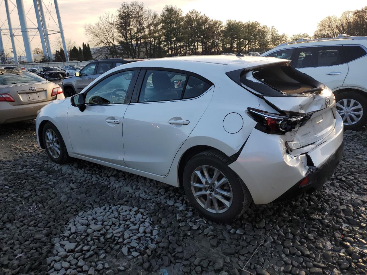 Mazda 3 Touring Image 2