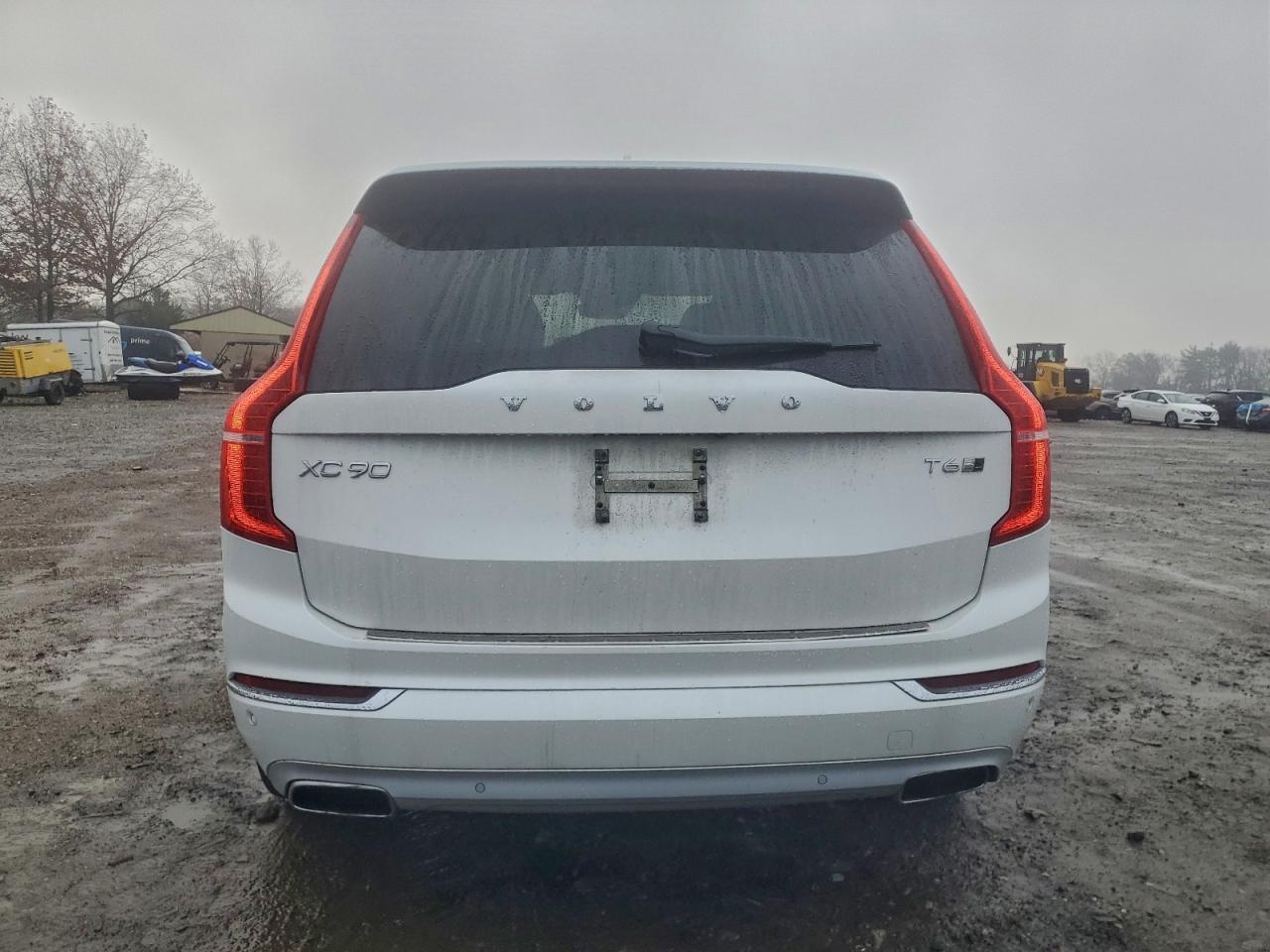 Volvo XC90 T6 Image 8